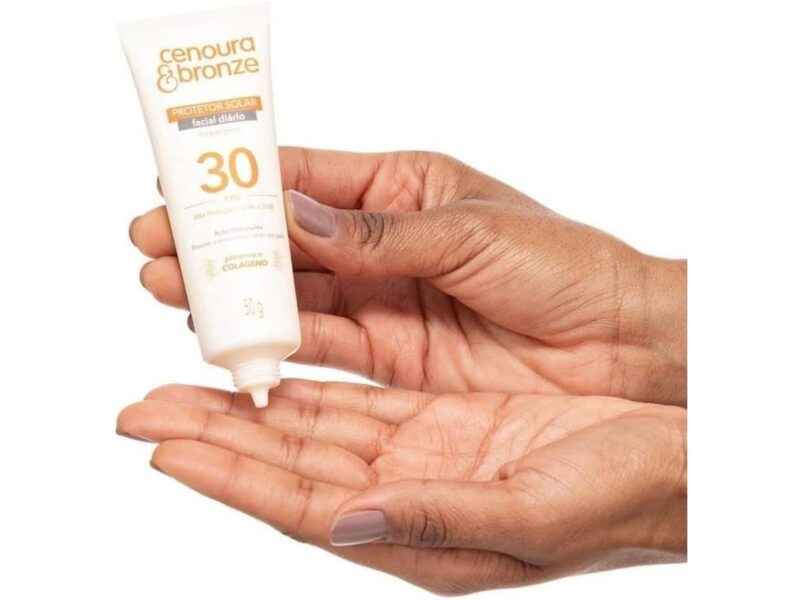 Cenoura e Bronze Protetor Solar Facial Cenoura & Bronze Fps 30 50G