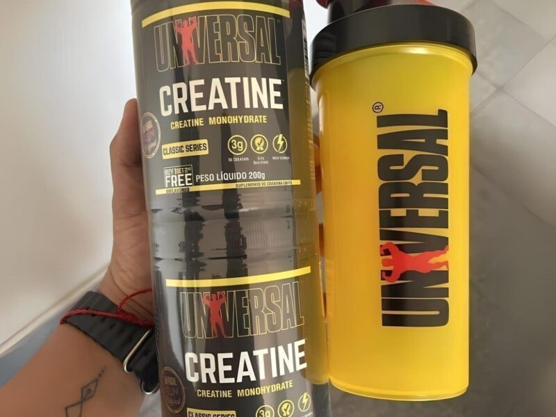 Creatina Monohydrate Universal Nutrition em Pó 200g com Coqueteleira