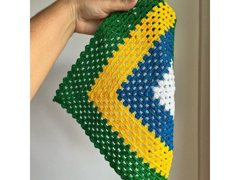 Bandana de Crochê Brasil 100% Algodão Artesanal Lenço de Cabeça Verde Amarelo Azul