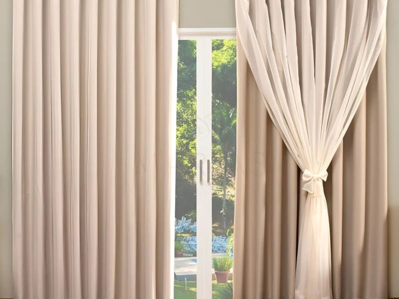 Cortina de Blackout com Voil Liso para varão simples – 4,00 x 2,70
