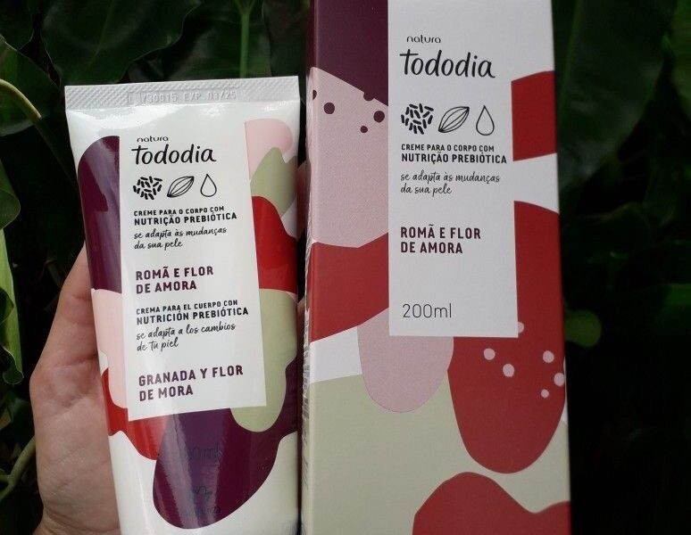 Creme Desodorante Nutritivo Para o Corpo Tododia Romã e Flor de Amora