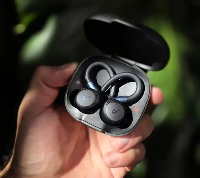 Fone de Ouvido Sem Fio para Treinos Soundcore da Anker Sport X20 ANC adaptativo 3.0 Ganchos Ajustáveis Graves Intensos IP68 À Prova de Suor e Poeira 48H de Reprodução Fones para Academia Cor Preto