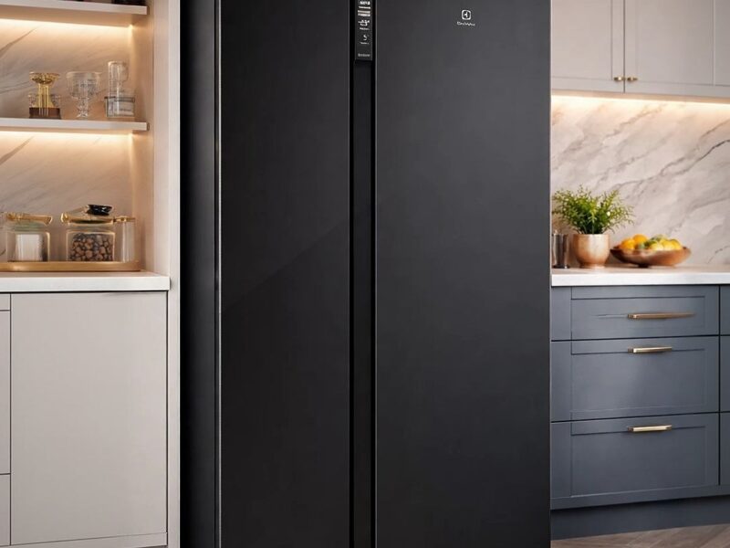 Geladeira Electrolux Frost Free Inverter 531l Efficient Auto Cor Preto na Meli por R$ 4.388,33