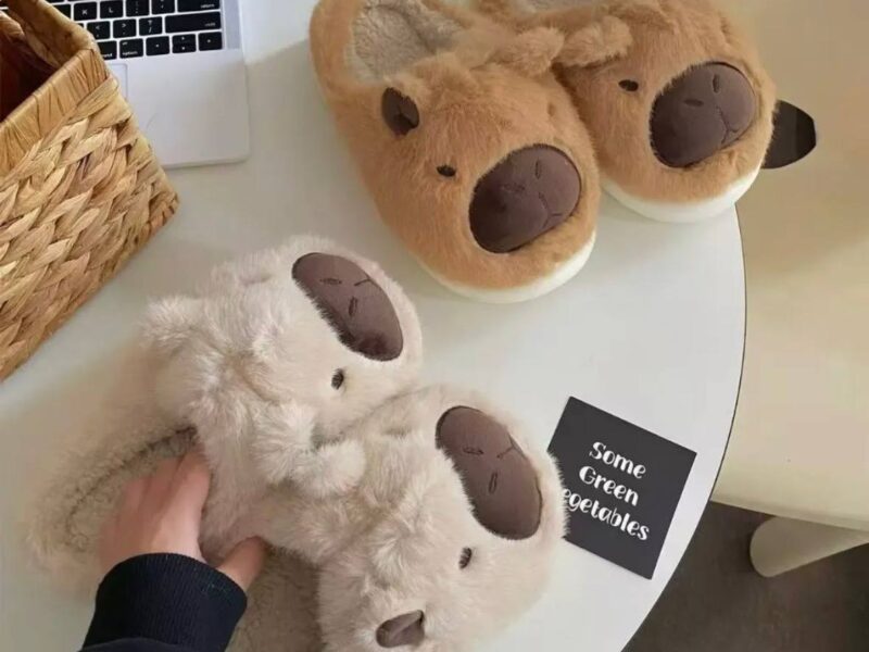 Pantufa Capivara De Pelúcia Super Quente Com Sola Grossa