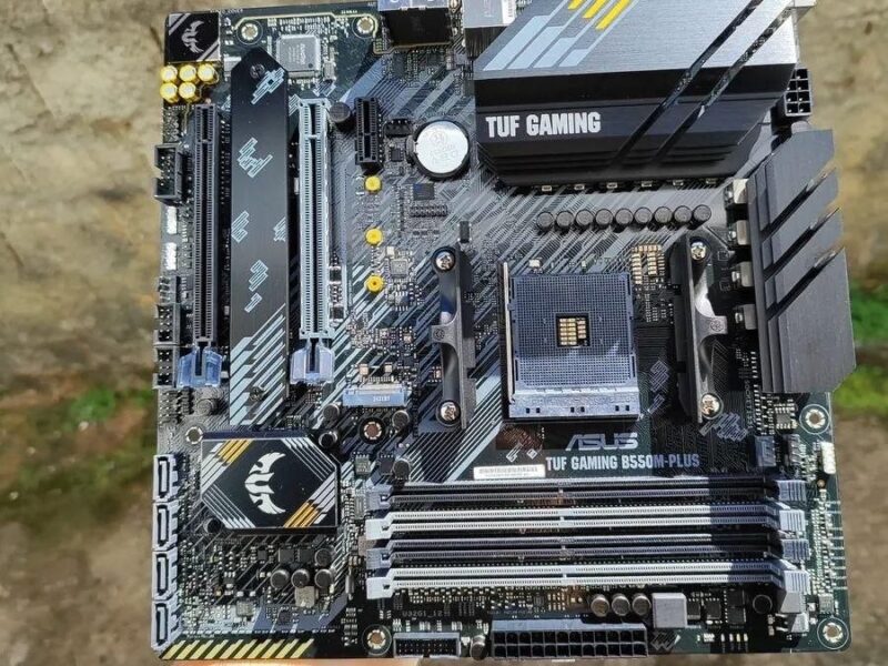Placa-mãe Asus P/amd Am4 B550m-plus Tuf Gaming 4xddr4 Matx