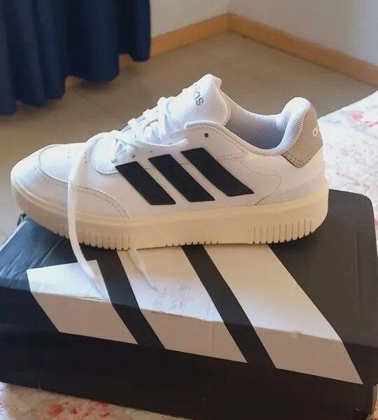 Tênis Adidas Courtblock Masculino