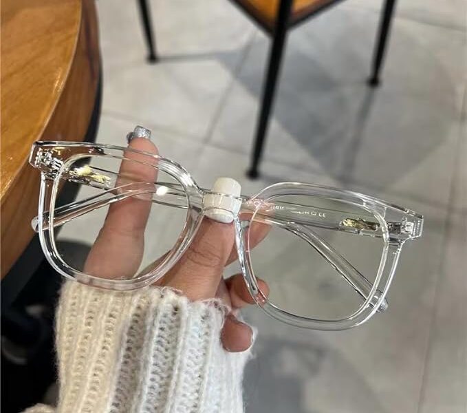 Armações de óculos de grau elegantes e modernas, agradáveis para profissionais conscientes da moda