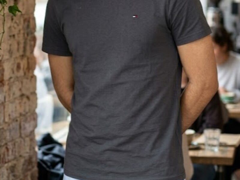 Camiseta Tommy Hilfiger Basica Masculina Chumbo –