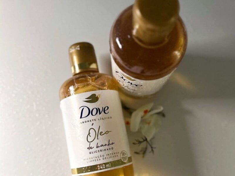 Dove Óleo de Banho Hidratação Intensa e Limpeza Delicada, Glicerinado com 96% Ingredientes de Origem Natural 240 ml