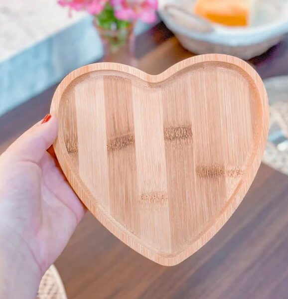 LYOR – Tábua de Bambu Heart 17cm x 16,5cm x 1cm