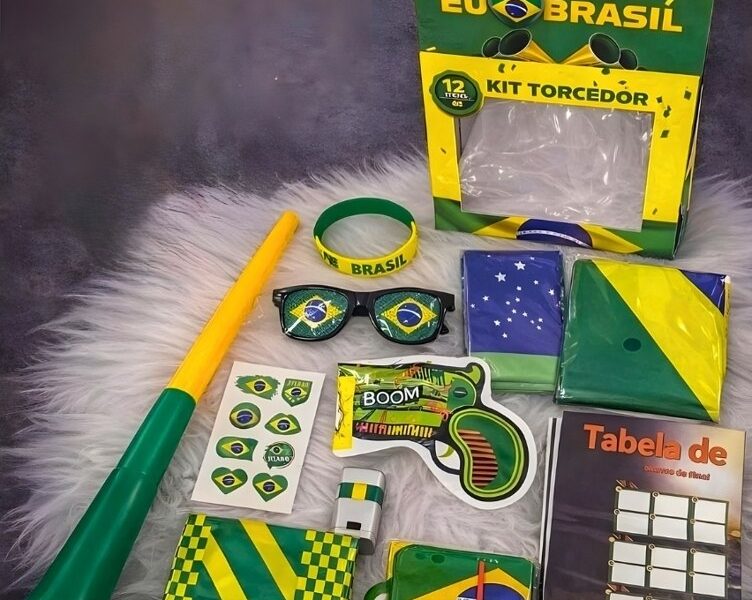 MBOX Kit Torcedor Brasil Copa 2026 12 Peças – Fantasia Completa com Faixa Cabeça, Óculos, Bandeira 150x90cm, Bastões Infláveis, Corneta, Tinta Facial e Lança Confete – Festa Churrasco