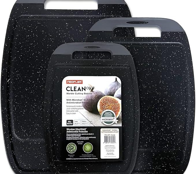 Neoflam Microban Tábua de corte de plástico antimicrobiano com 3 conjuntos, sem BPA, cabo EZ antiderrapante, pode ser lavado na lava-louças, com sulco de suco