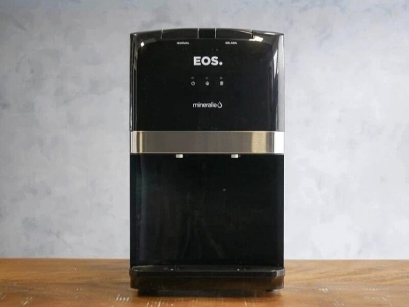 Purificador de Água Eos Mineralle com Compressor Preto Epc02p 110v