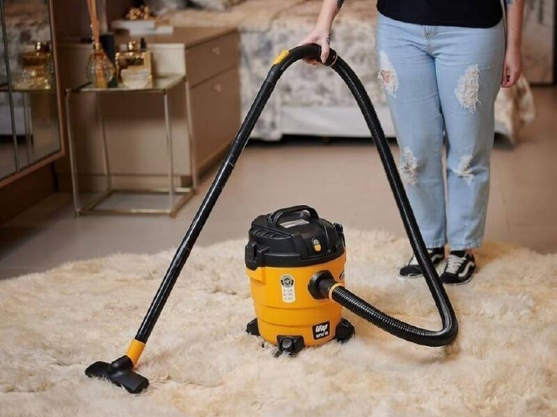 WAP Aspirador de Pó e Água GTW 10, Compacto, 10 Litros, com Mangueira de 1,5 Metros, Filtro Lavável, 140mbar 1400W 127V