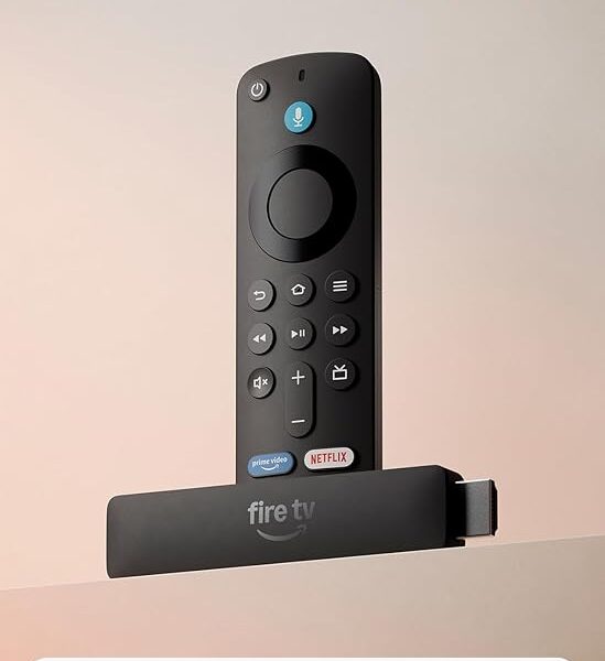 Amazon Fire TV Stick HD (modelo mais recente), Controle Remoto por Voz com Alexa, alimentado pela TV, com configuração simples e Acesso Antecipado à Alexa+ na Amzn por R$ 265,00