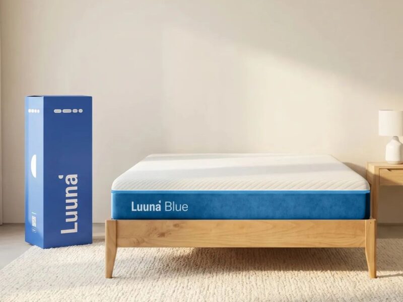 Colchão Queen Luuna Blue, Espuma 21 cm com Bloqueio de Movimento, 10 Anos de Garantia