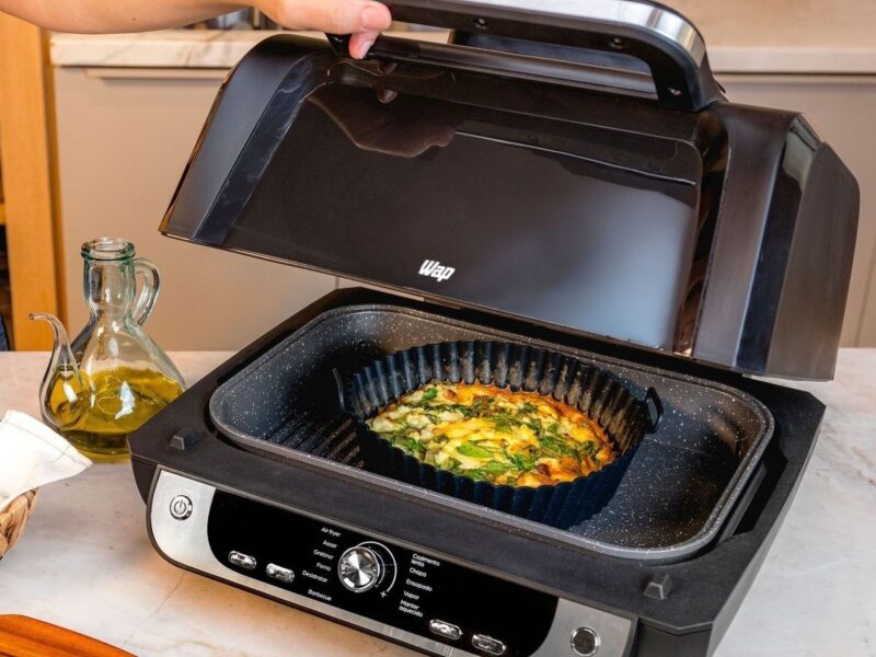 Fritadeira Elétrica Air Fryer WAP Barbecue com Painel Digital e 12 Funções 220V