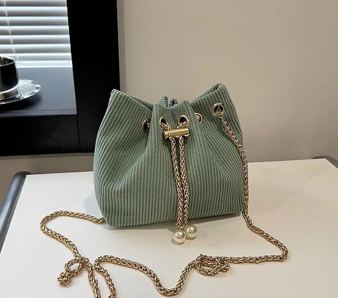 Mini bolsa transversal para mulheres, pequena bolsa balde com corrente dourada linda bolsa de ombro de veludo cotelê para viagens diárias de escritório