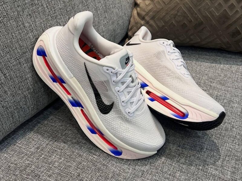 Tênis Masculino Nike Vomero Premium CM