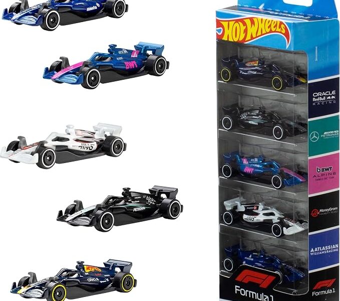 Kit Hot Wheels® com 5 veículos metálicos temáticos surtidos de 7 cm, cheios de detalhes e Estilo. Perfeito para colecionar, brincar e ampliar a coleção. na Link por R$ 67,84