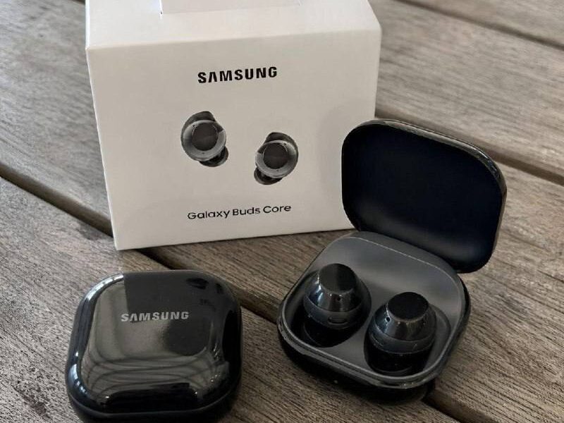 Fone Bluetooth Samsung Galaxy Buds Core Preto
