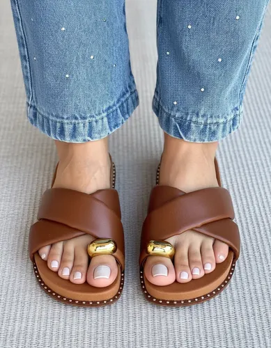 Slide Feminino Com Palmilha Macia E Detalhes Elegante Casual