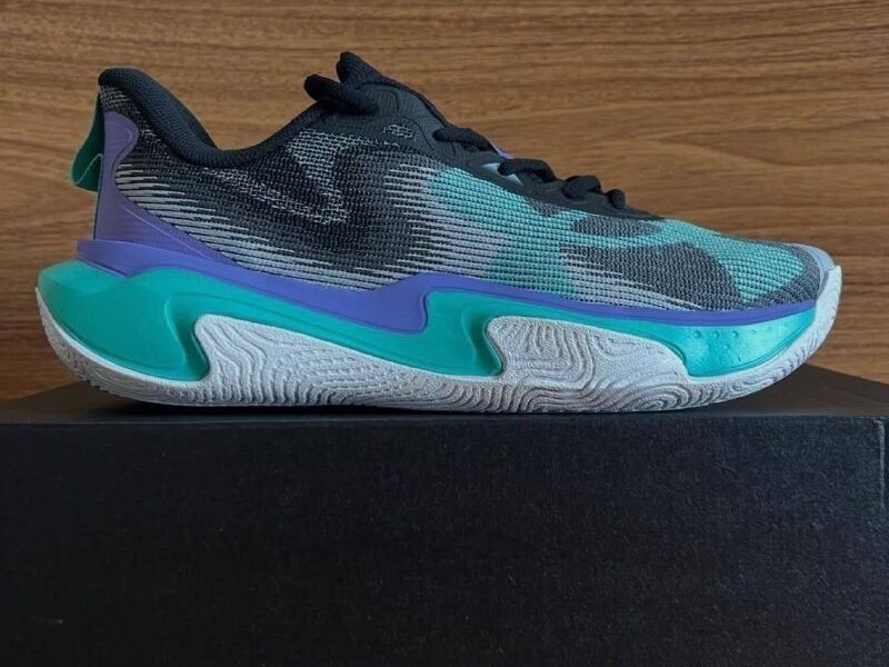 Tênis Masculino Layup Under Armour