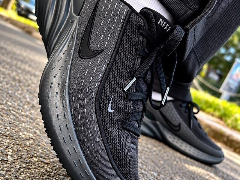 Tênis Nike Uplift Sc Masculino